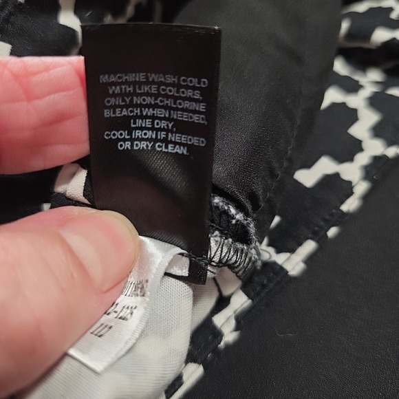 White House Black Market Womens Slim Ankle Pants Size 2R Geometric - Picture 8 of 9